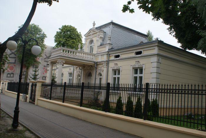 Elektyczny pałacyk z 1903 roku