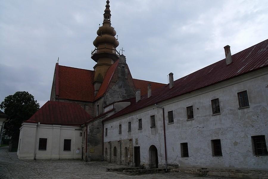 Klasztor z zadniej strony