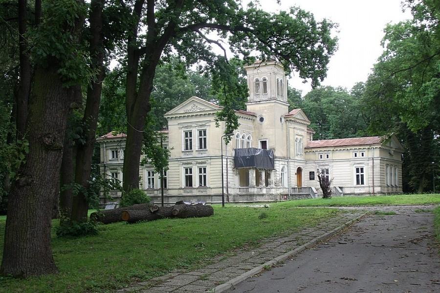 Czasmi dobrze być nieślubną córką:)