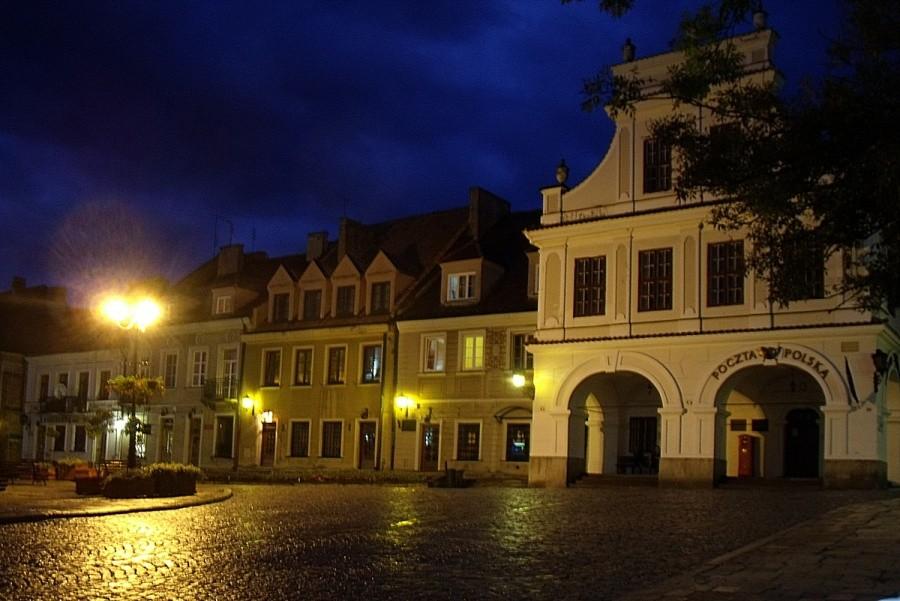 Tu wyjeżdża Ojciec Mateusz gdy jedzie na rynek
