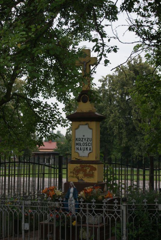 Kapliczka w mieście