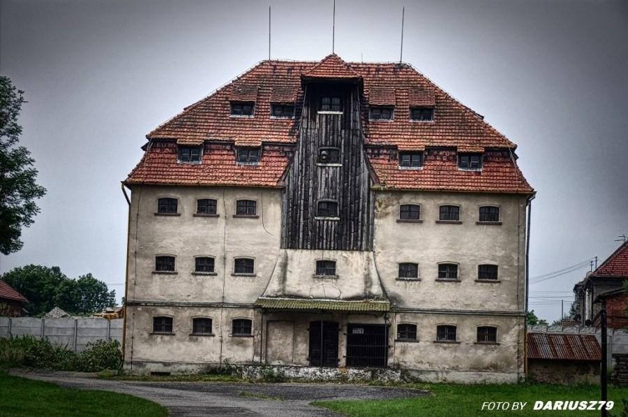 Spichlerz w Pławniowicach