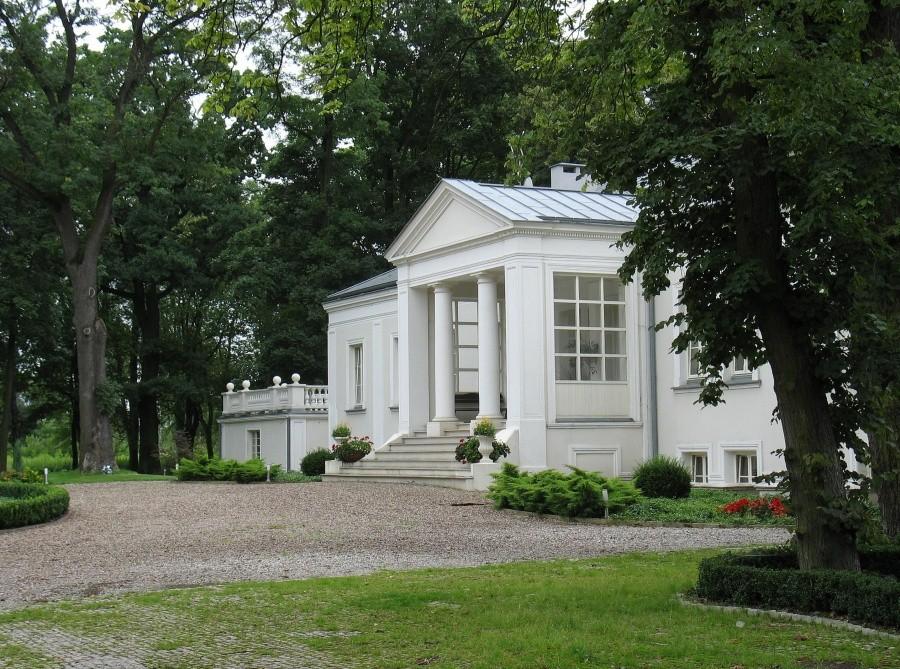 Dwór w Żółwinie