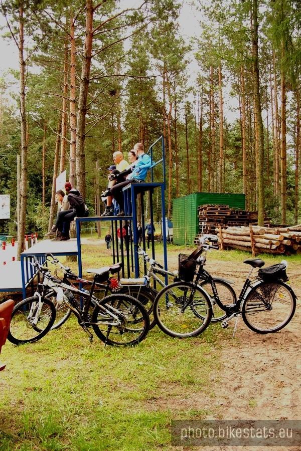 Kibice na trybunie.