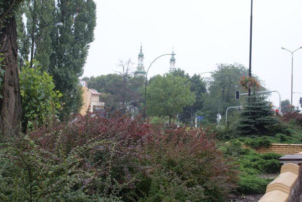ul. św. Antoniego, centrum miasta, wieże kościoła św. Antoniego