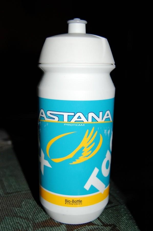 Zdobyczny bidon Astana Pro team