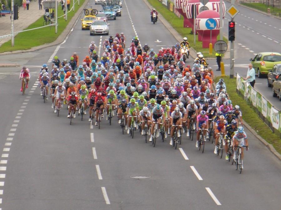 Kolorowy kolaż kolarzy. TdP 2011