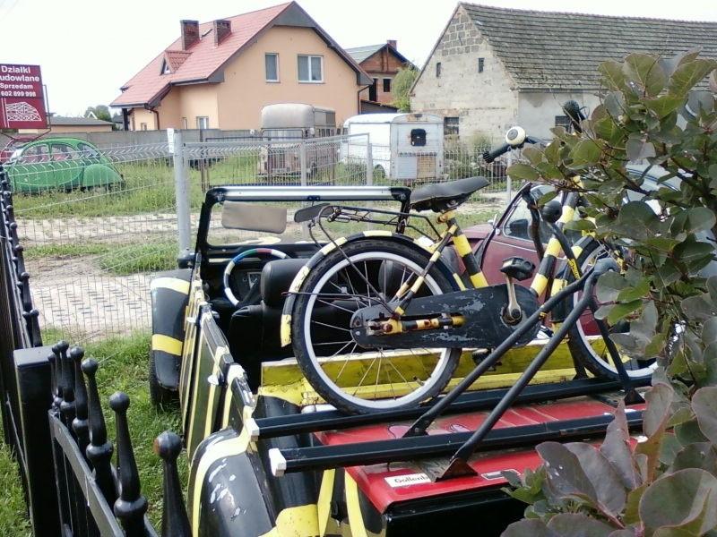 Kaczka kabriolet z rowerem