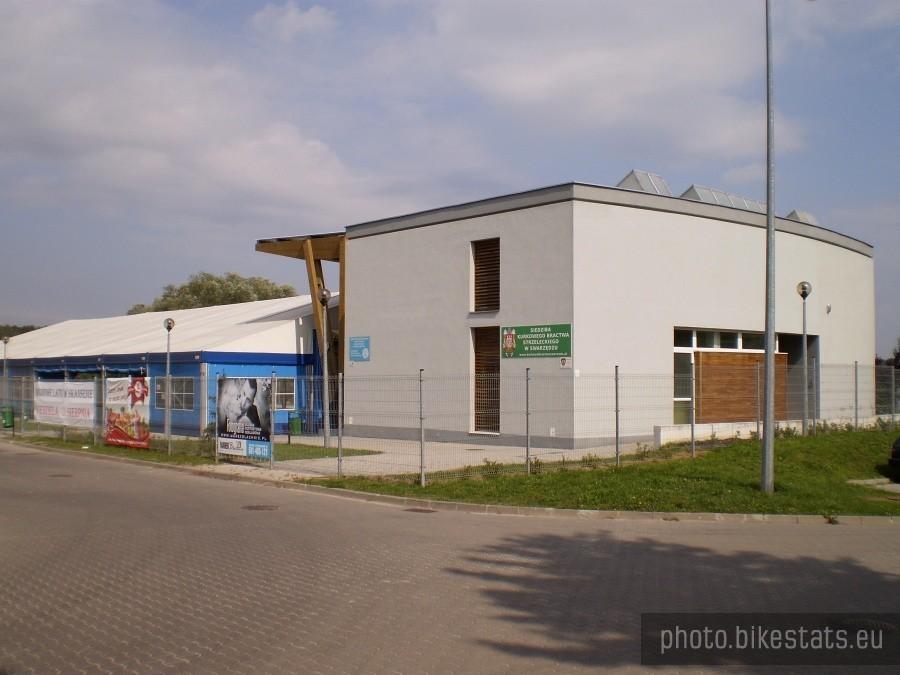 Scena nad Jeziorem, zimą pełni rolę lodowiska
