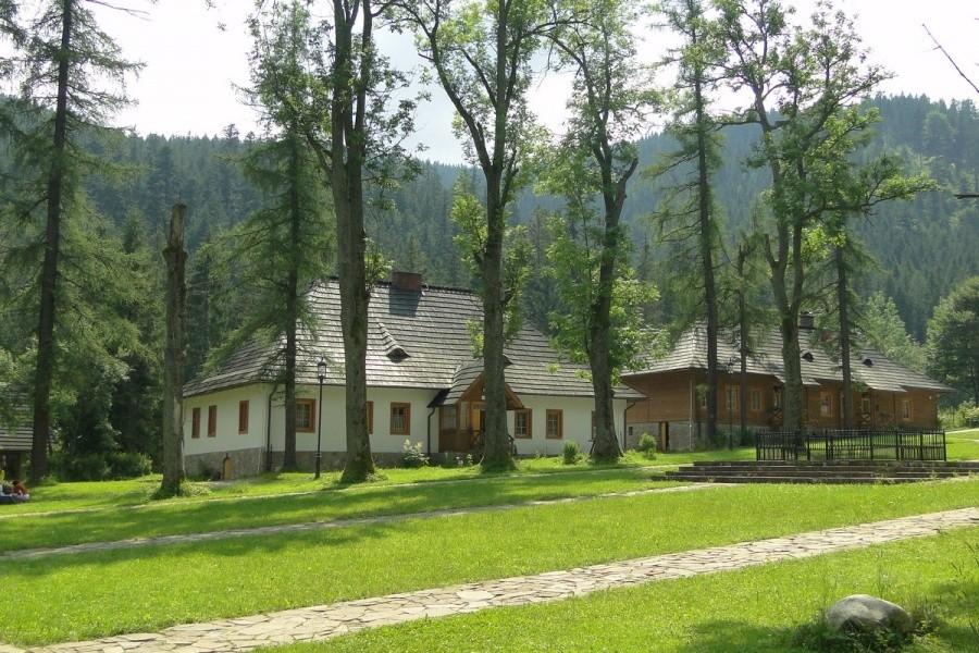 Zabudowania gospodarcze pozostały