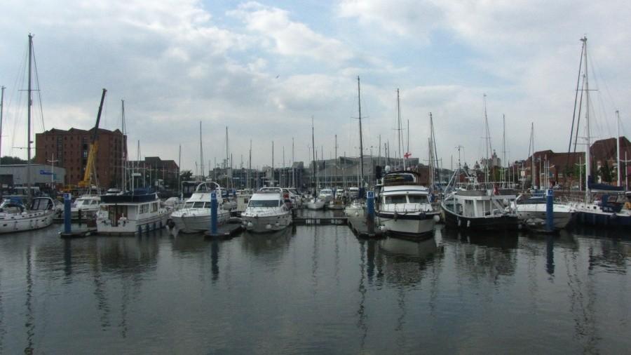 Hull Marina