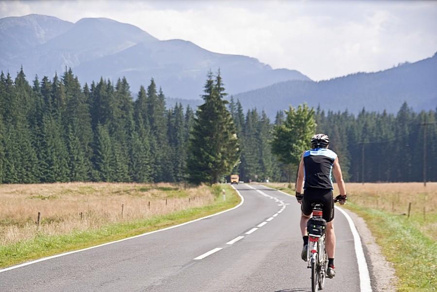 Zaczynają się widoki na Tatry