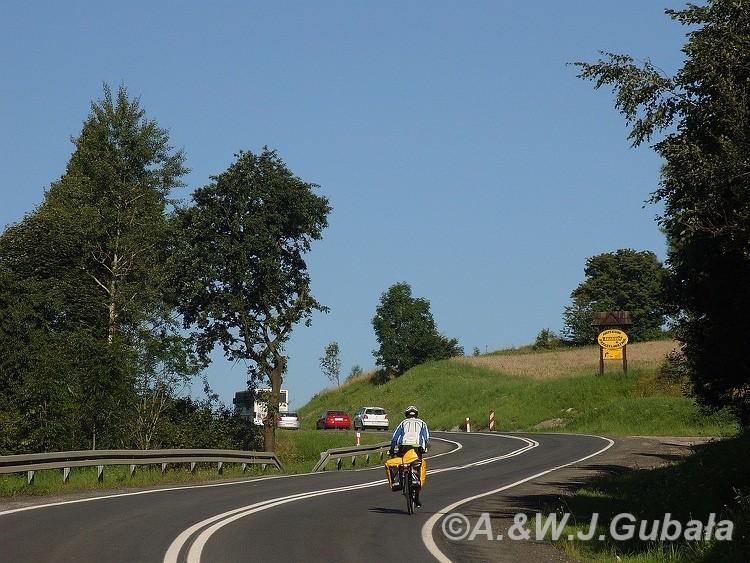 podjazd na Ropską Górę