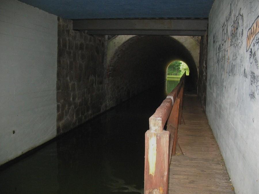 Stare Jabłonki - tunel