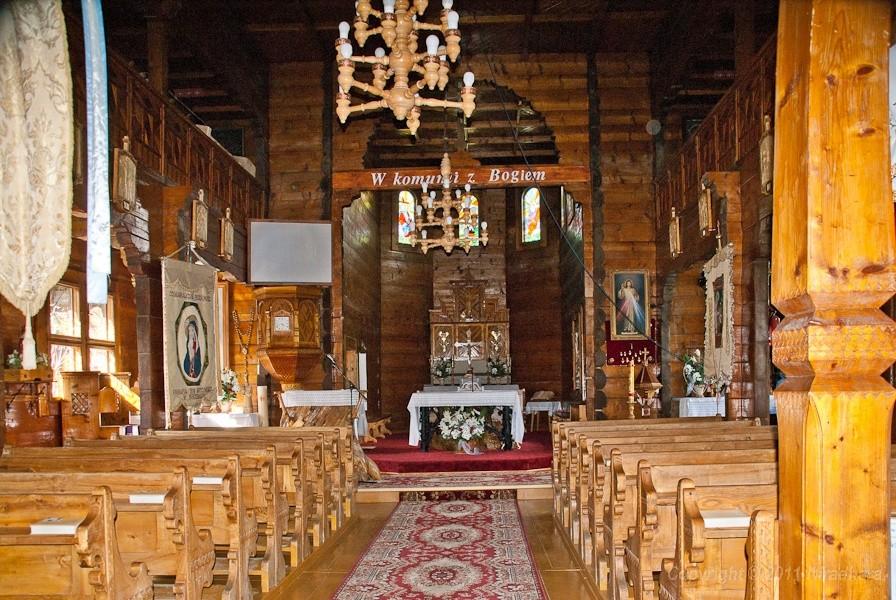 wnętrze kościoła