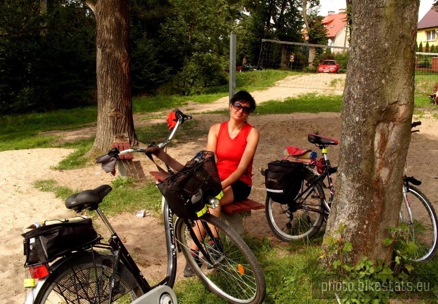 Odpoczynek nad jeziorkiem w Jabłowie.