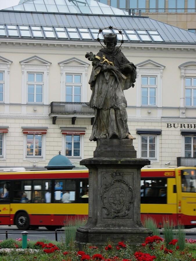 Nepomucen z Placu Trzech Krzyży