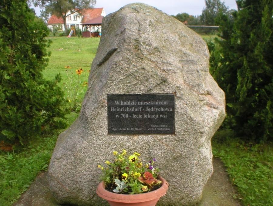 JĘDRYCHOWO-OBELISK