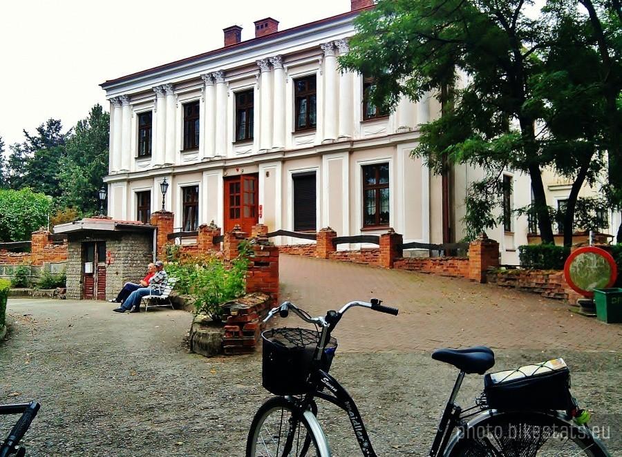 Pałac w Rokocinie.