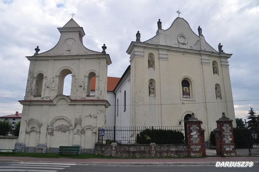 Sędziszów - Kościół św. Piotra i Pawła