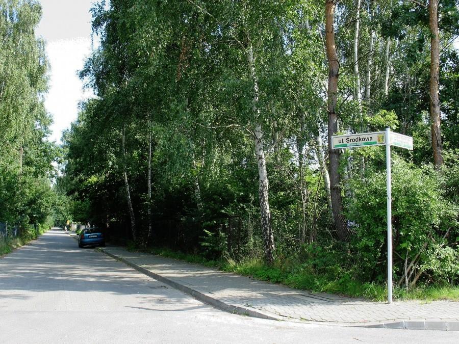 Magdalenka - ul. Środkowa