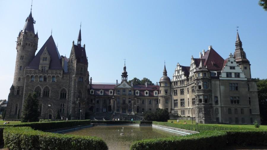 Widok z tyłu na zamek