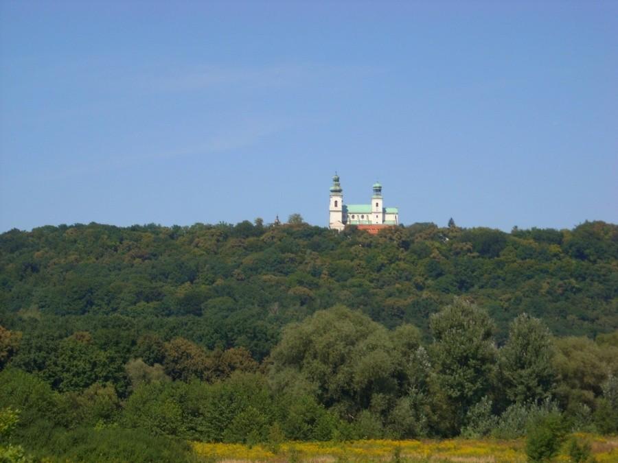 Widok na klasztor oo Kamedułów na Bielanach