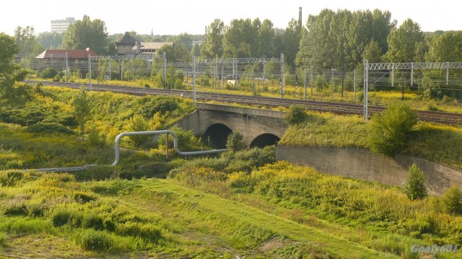 Most pod torowiskiem w Gliwicach.