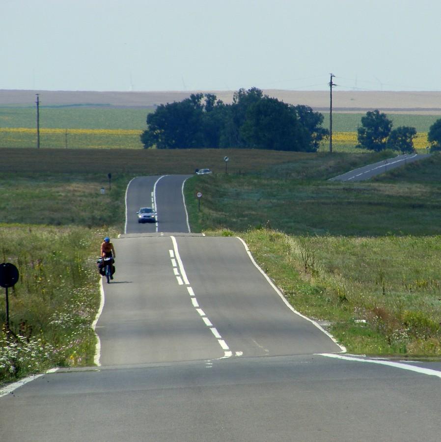 Pofałdowany teren