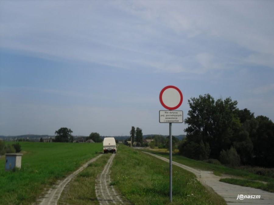 SG-86574 pojechało w siną dal