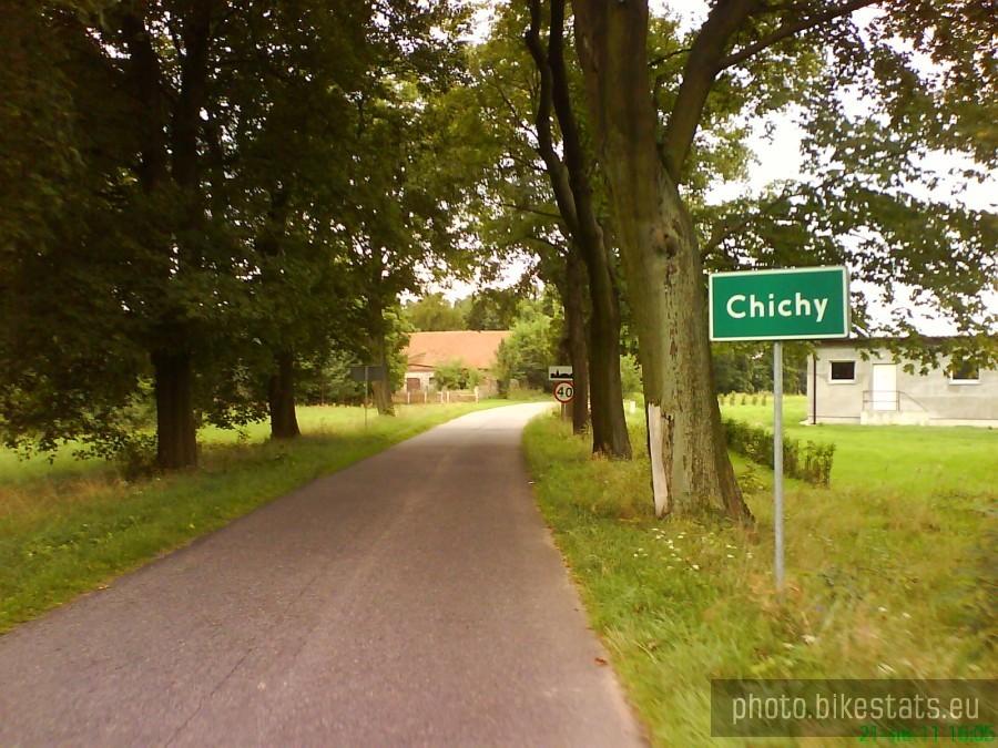 Chichy - wieś pod Szprotawą. żeby było śmieszniej, po kolejnej wsi znów wjeżdża się do Chich - tych samych