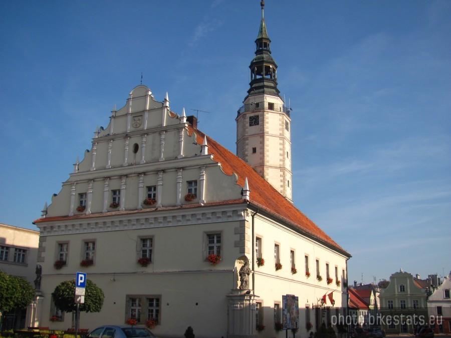 ratusz w Głogówku