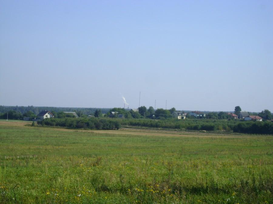 Elektrownia Kozienice w oddali