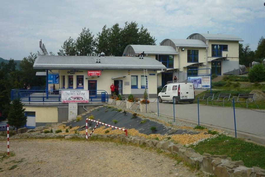Dolna stacja kolejki na Żar