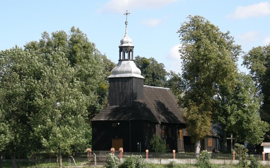 Drewniany kościółek w Długiej Goślinie