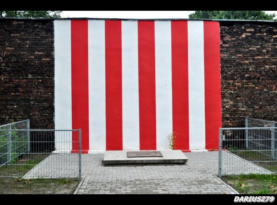Sosnowiec Pogoń - Miejsce upamiętniająca powieszonych tu w lutym 1944 roku przez żołnierzy hitlerowskich