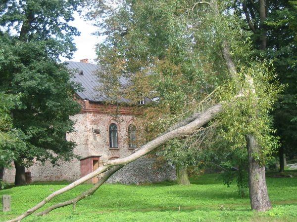 pałac w Ujeździe