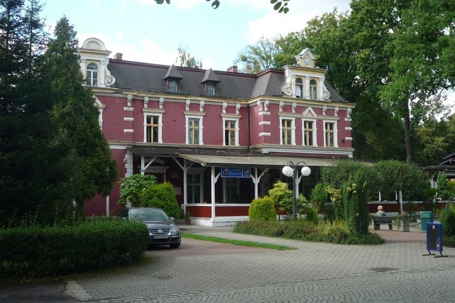 Dawny hotel z 1880 r. w Goczałkowicach obecnie restauracja Zdrojowa