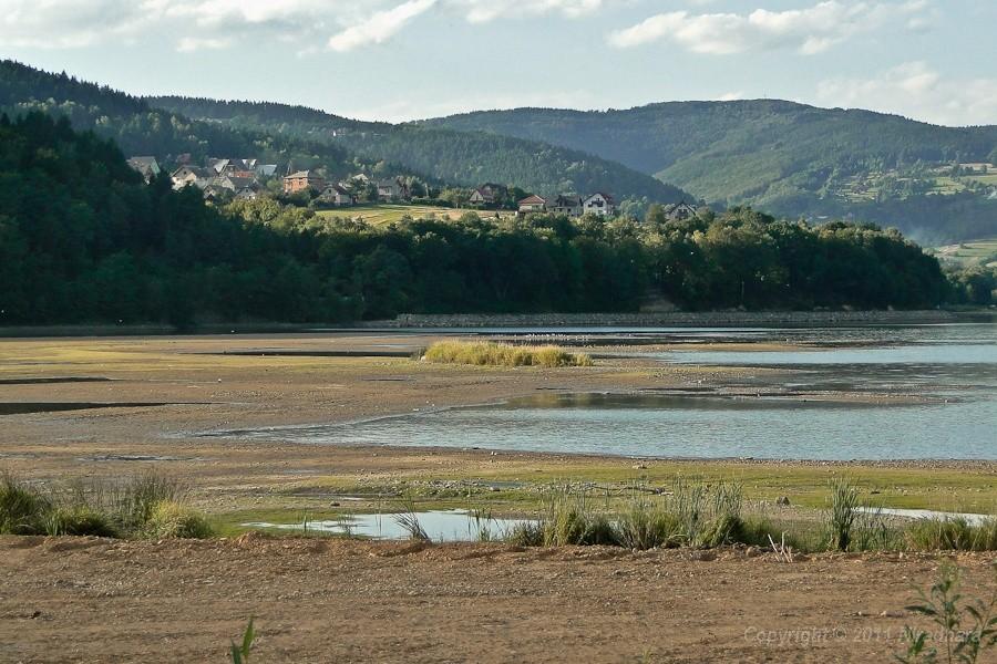 wyschnięte jezioro