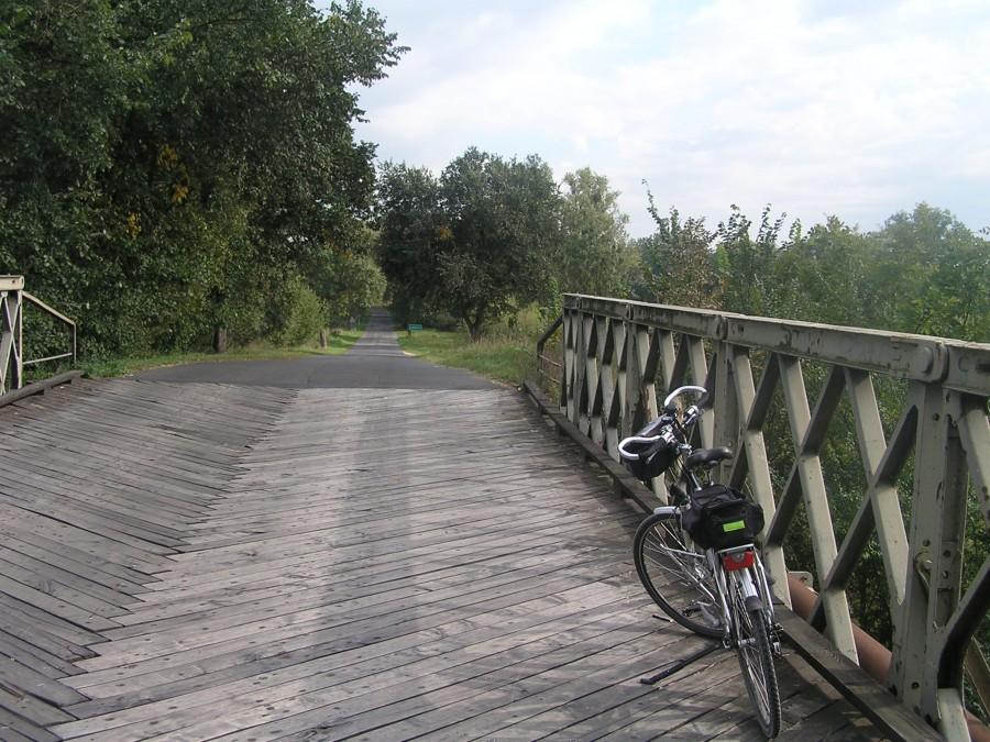 Drewniany most przez Noteć przed Lubostroniem a jakie drgania przenosi...