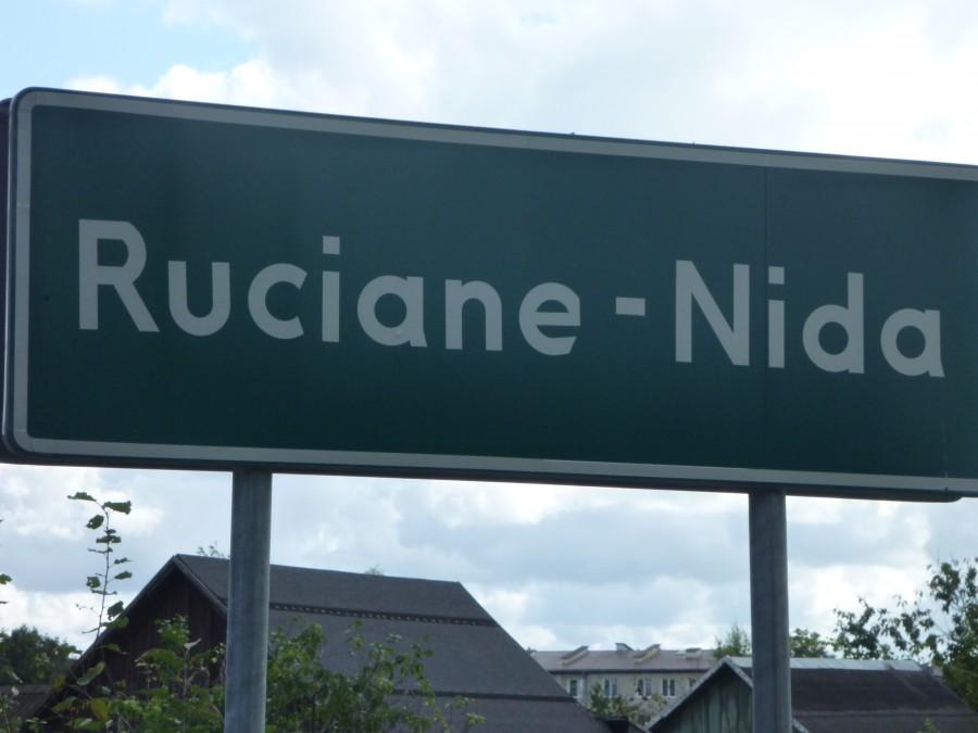 W Rucianem, kupiłem wodę coś do zjedzenia i dzida do przodu. Kierunek Pisz.