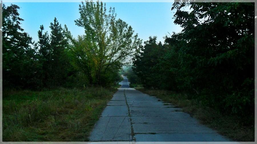 Droga betonowa na osiedlu