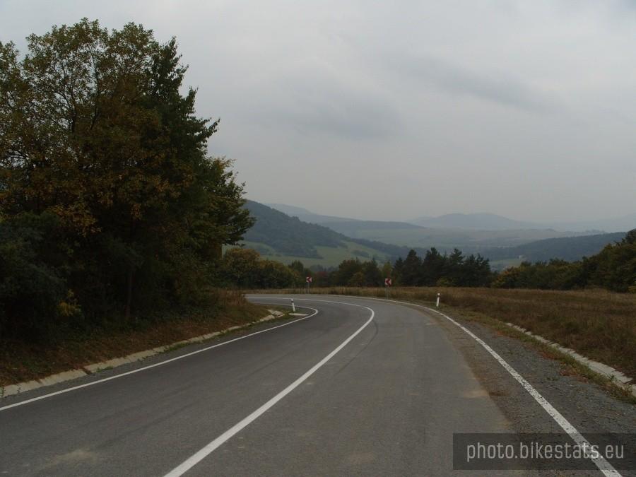widoki z podjazdu na granicę w Ożennej