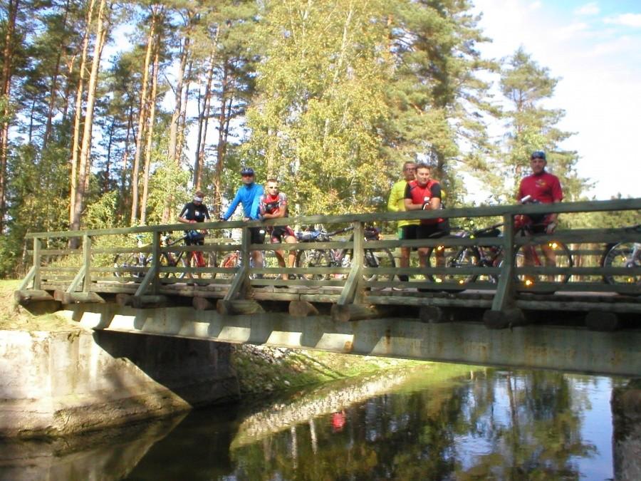 BARŁOGI-PRZY AKWEDUKCIE NA KANALE NAWADNIAJĄCYM