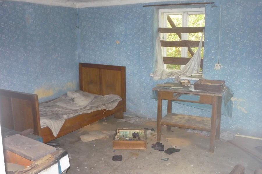 Opuszczony dom w Ojrzanowie-od środka- miejsce waypointa