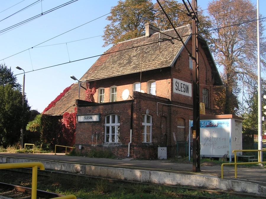 Do bydgoskich dworców/ peronów się przymierzam... na razie Ślesin