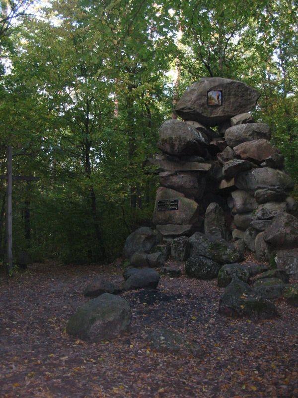 obelisk św. Huberta