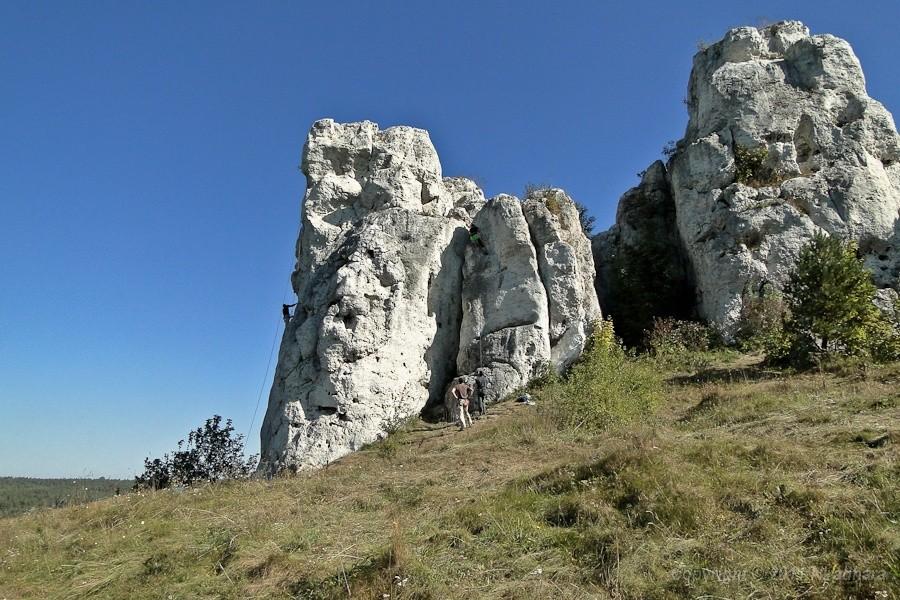 po każdej przydrożnej skałce wspina się jakiś alpinista