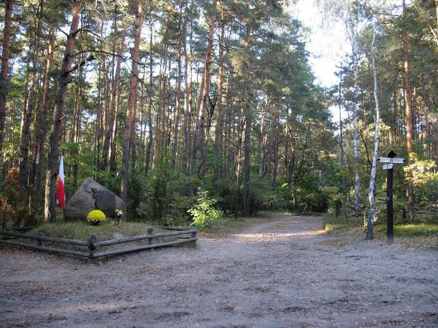 Kamień Ułanów Jazłowieckich