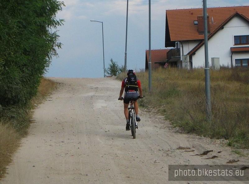 Wojtas ciśnie pod górę.